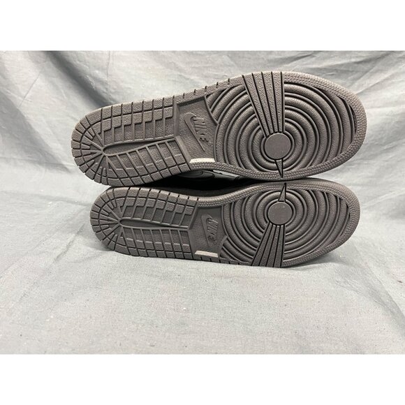 Nike Boys Jordan 1 Retro Mid (GS) Black Dark Grey Outsole Size 6.5 NEW NO BOX! - Picture 11 of 11